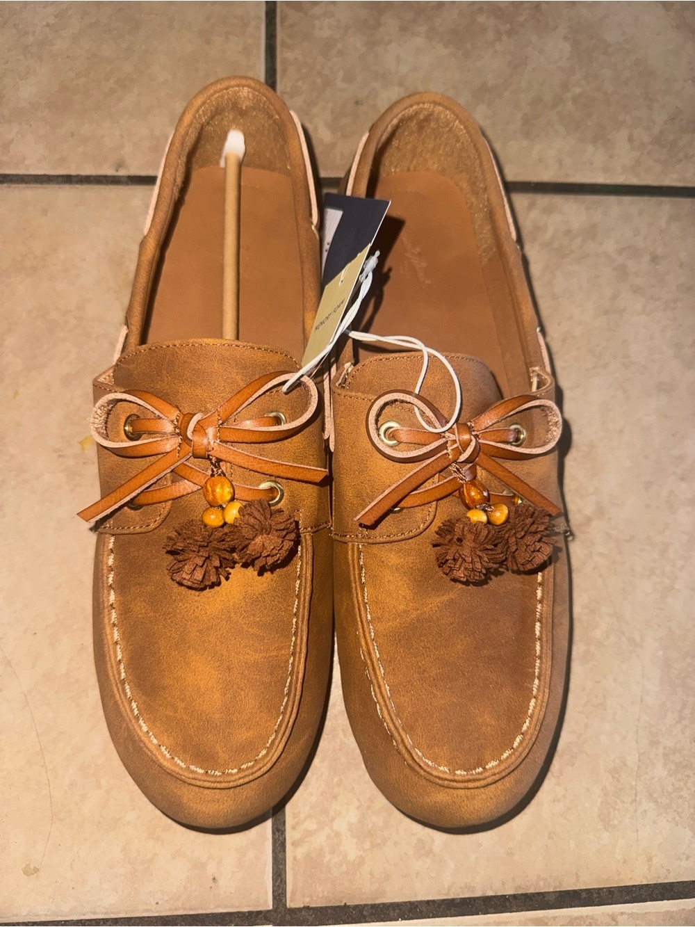 Universal Thread Shoe Size 11